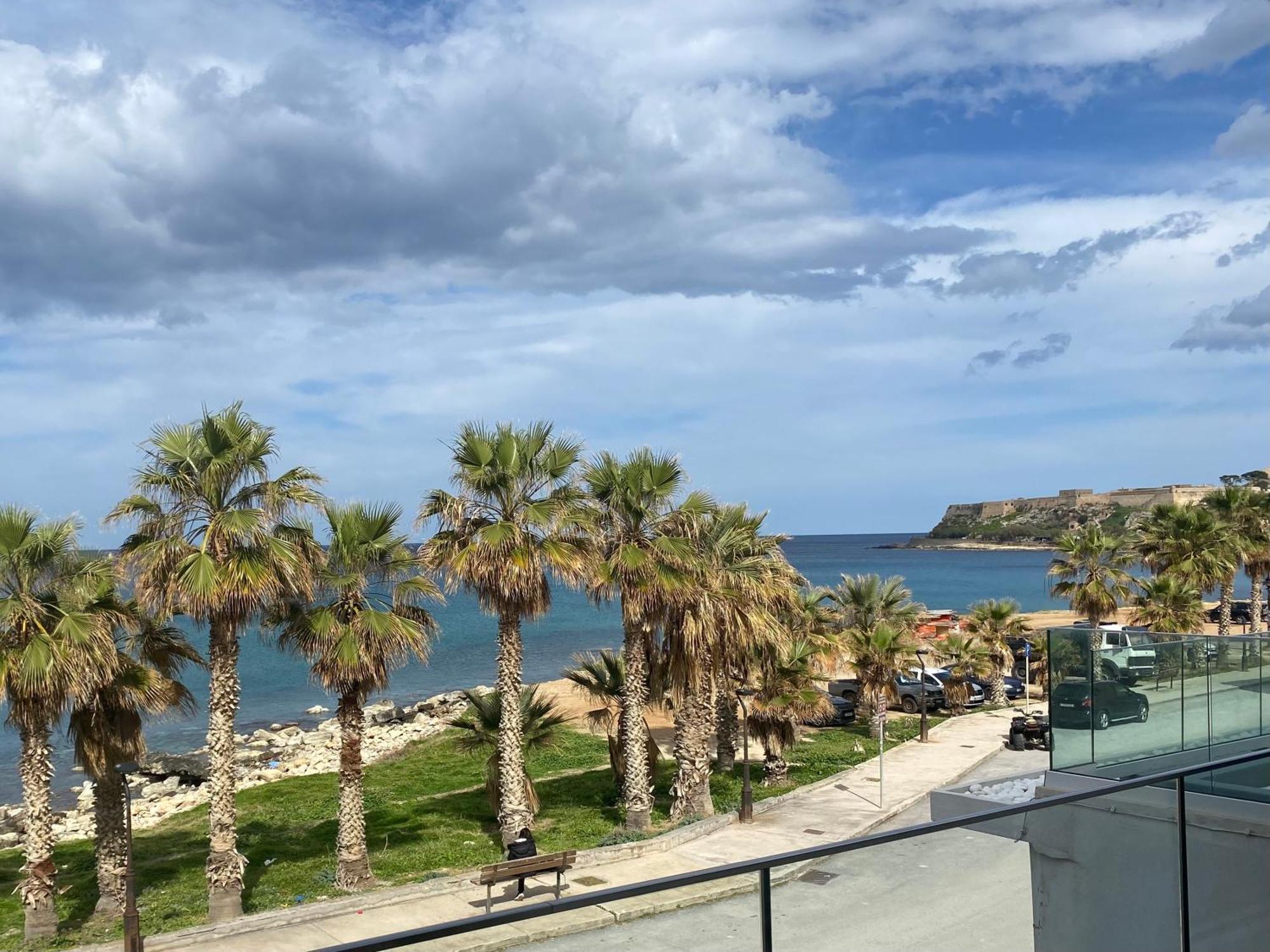 Eftihia Apartments By The Sea 罗希姆诺 外观 照片