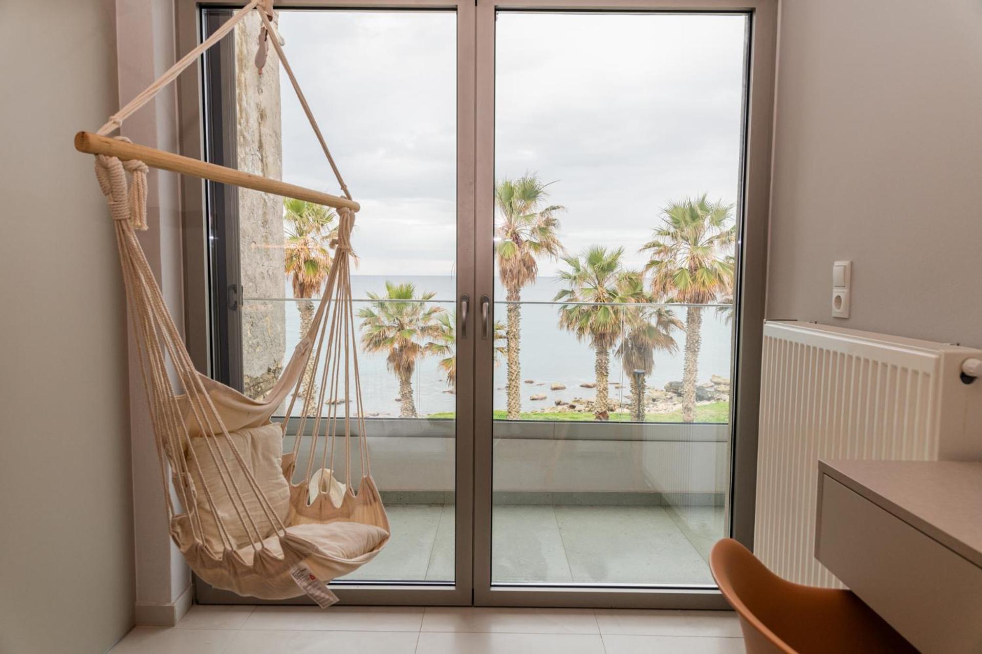 Eftihia Apartments By The Sea 罗希姆诺 外观 照片